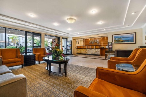 Best Western Plus Orange County Airport North - image 14