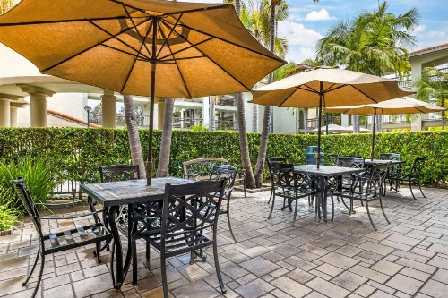 Best Western Plus Orange County Airport North - image 2