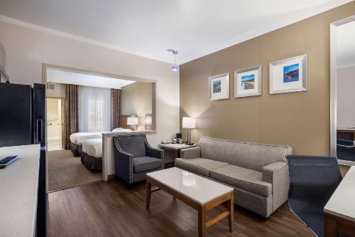 Country Inn & Suites by Radisson John Wayne Airport CA - image 14