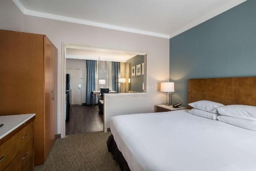 Country Inn & Suites by Radisson John Wayne Airport CA - image 24