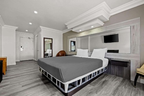 Best Inn - image 21