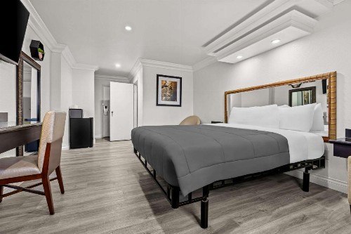 Best Inn - image 22