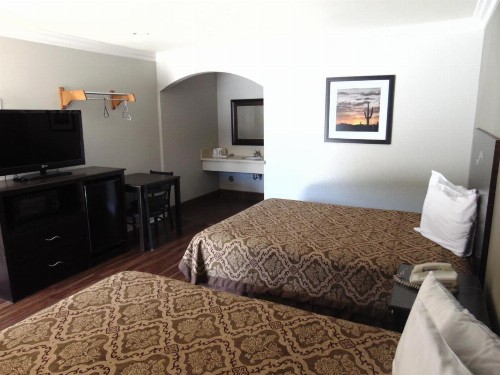 West Coast Inn Santa Ana - image 14