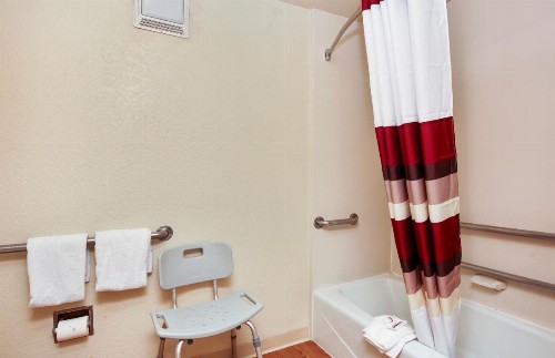 Red Roof Inn - Santa Ana - image 20