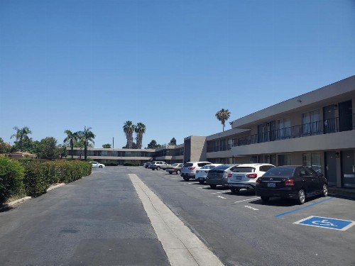 Royal Grand Inn - image 2
