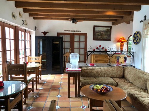 Villa Rosa Inn - image 16