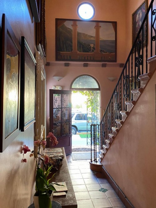 Villa Rosa Inn - image 17