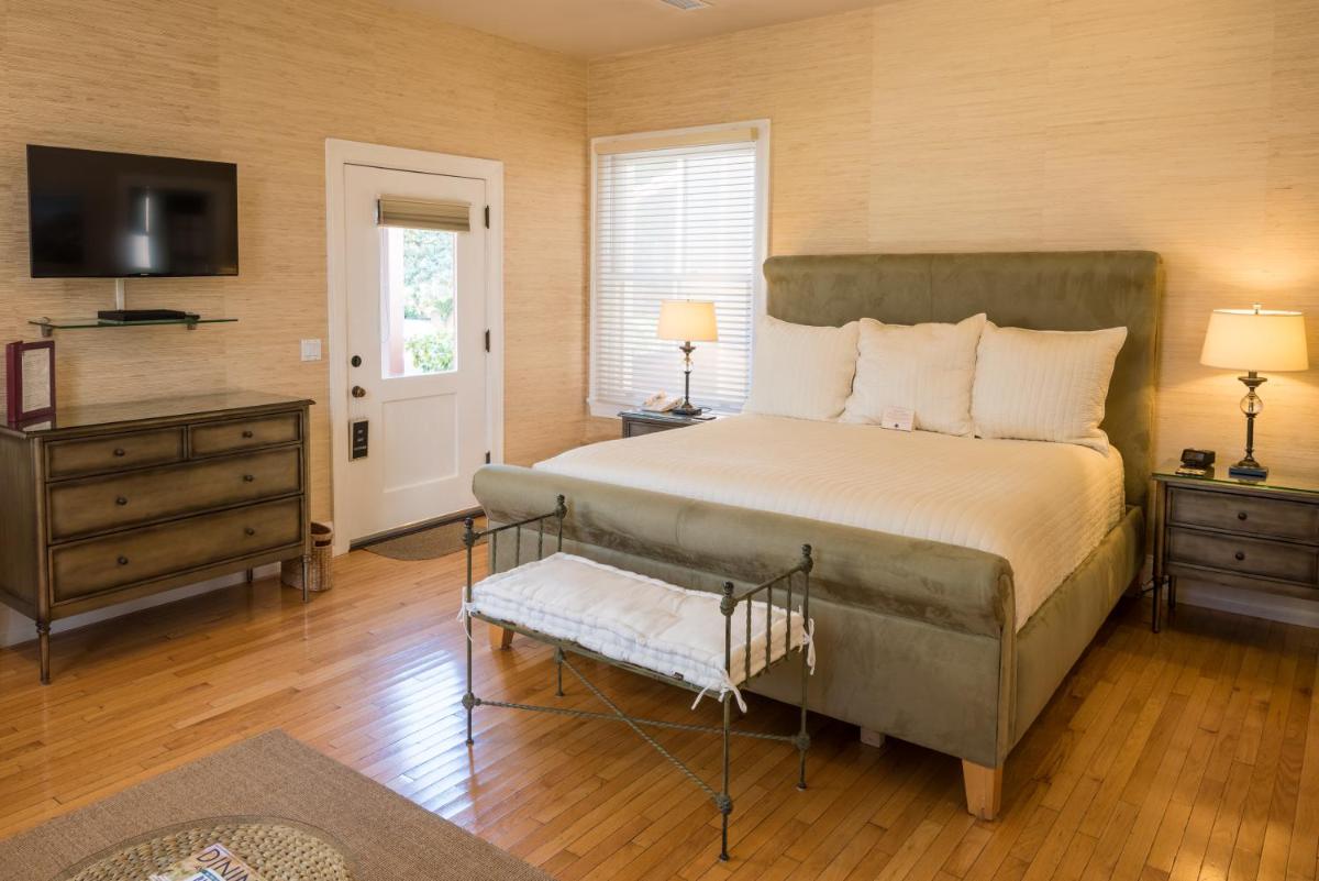 Harbor House Inn - image 4