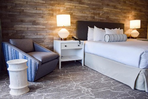 Beachside Inn - image 10