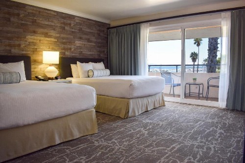 Beachside Inn - image 11