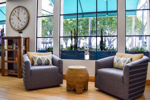 Beachside Inn - image 16