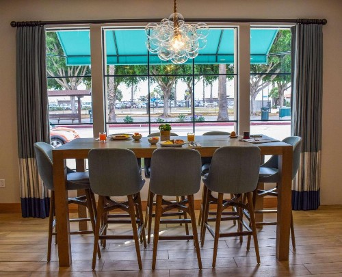 Beachside Inn - image 24