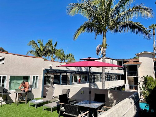 Beachside Inn - image 3