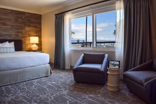 Beachside Inn - image 30