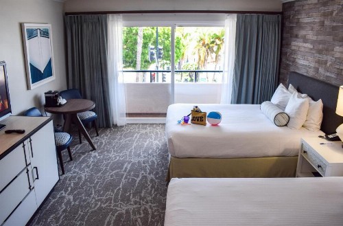 Beachside Inn - image 32