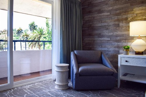 Beachside Inn - image 45