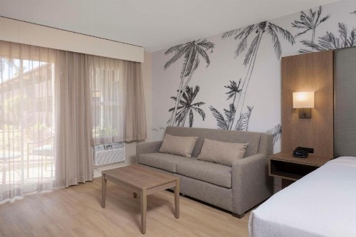 Best Western Plus Pepper Tree Inn - image 20