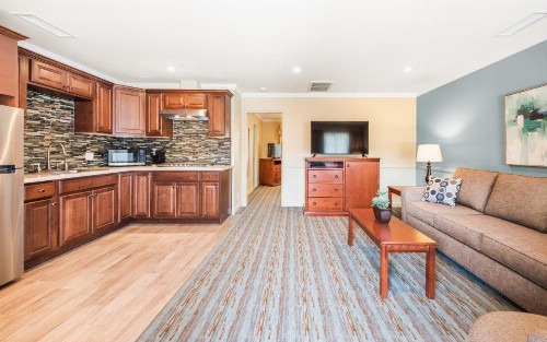 Brisas Del Mar Inn at the Beach - image 3