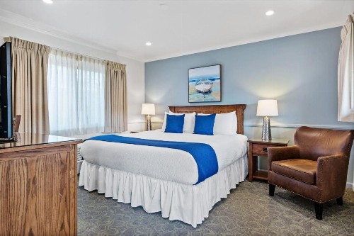 Inn by the Harbor - image 27