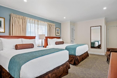 Inn by the Harbor - image 28