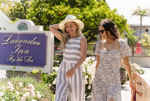 Lavender Inn by the Sea - image 15