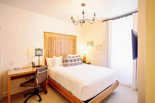 Hotel Santa Barbara - image 10