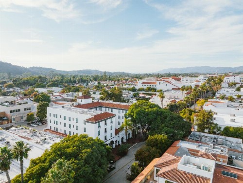 Hotel Santa Barbara - image 2
