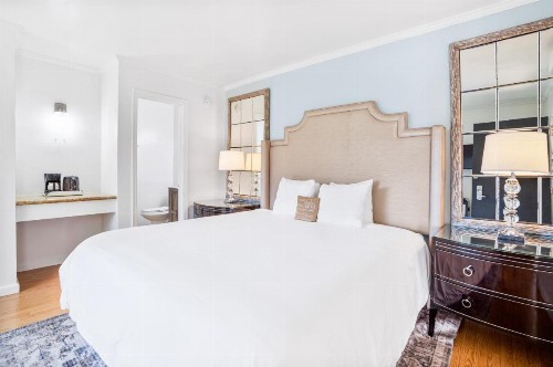 Pacific Crest Hotel Santa Barbara - image 3