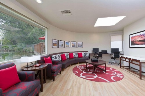 Ramada by Wyndham Santa Barbara - image 24