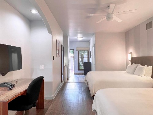 Casa Del Mar Inn - image 39