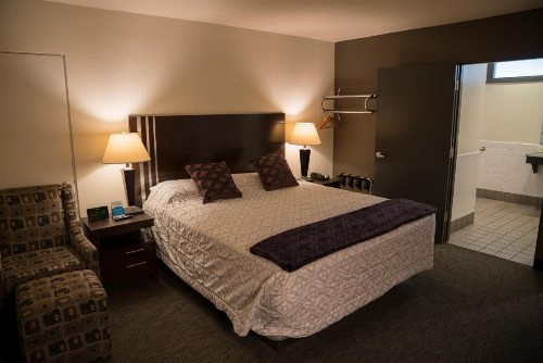 Lemon Tree Inn - image 24