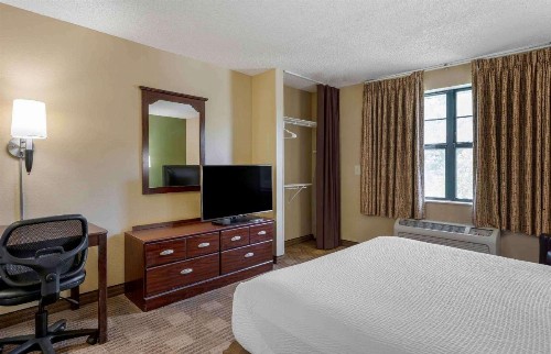 Extended Stay America Suites - Santa Barbara - Calle Real - image 13