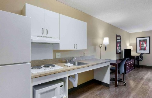 Extended Stay America Suites - Santa Barbara - Calle Real - image 17