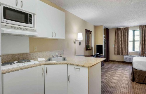 Extended Stay America Suites - Santa Barbara - Calle Real - image 22