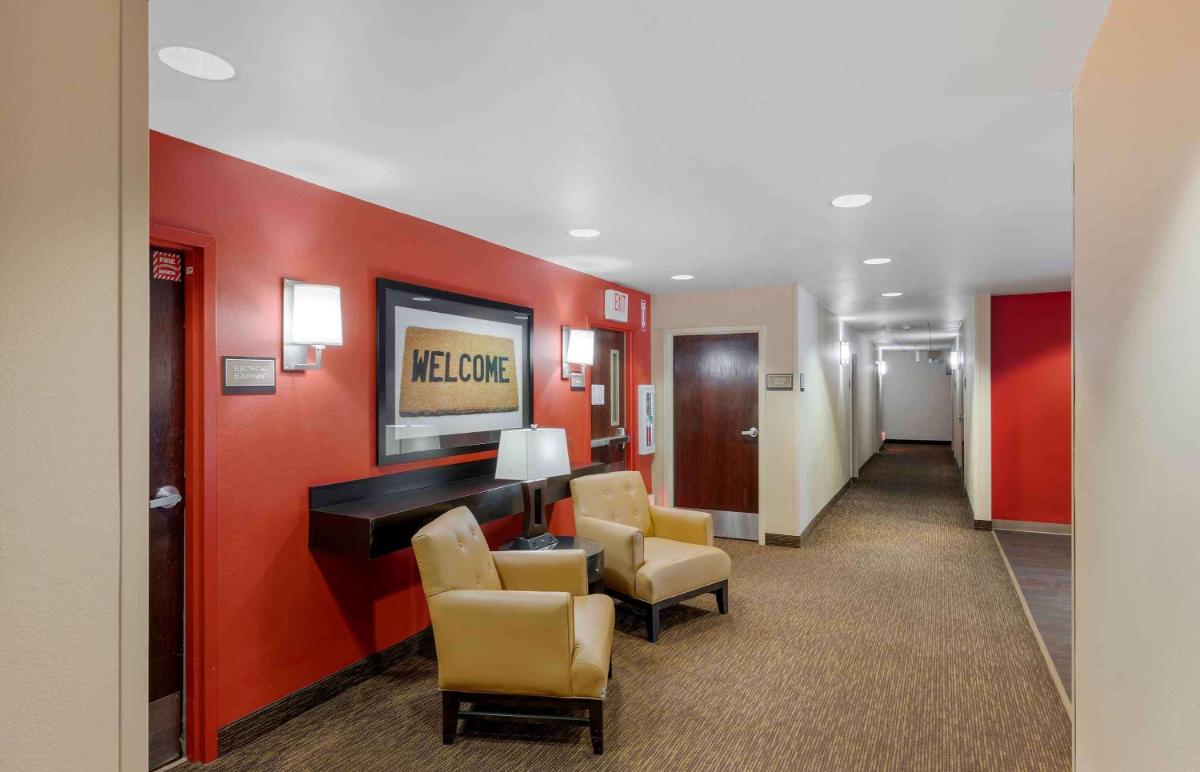 Extended Stay America Suites - Santa Barbara - Calle Real - image 4