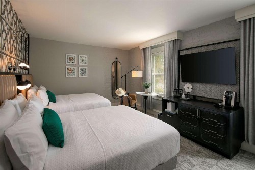 Holiday Inn Express Santa Barbara an IHG Hotel - image 9