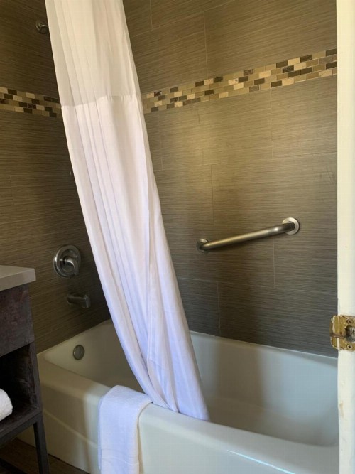 Oasis Inn and Suites - image 36