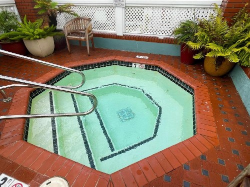 Inn On SummerHill - image 19