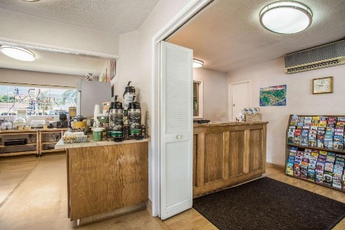 Quality Inn Santa Barbara - image 11