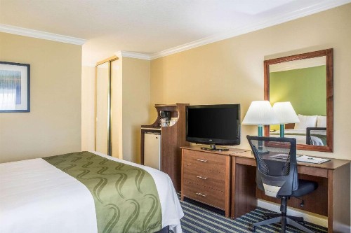Quality Inn Santa Barbara - image 12