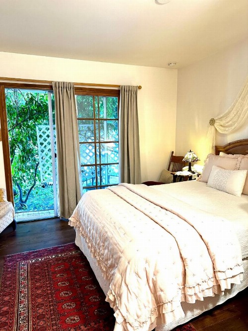 Bath Street Inn - image 10