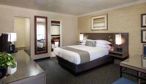 West Beach Inn a Coast Hotel - image 48