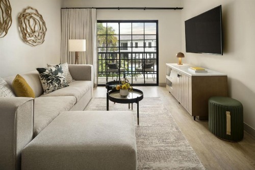 Pacifica Suites - image 19