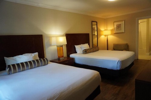 Rose Garden Inn - image 13