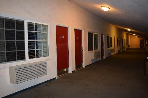Rose Garden Inn - image 21