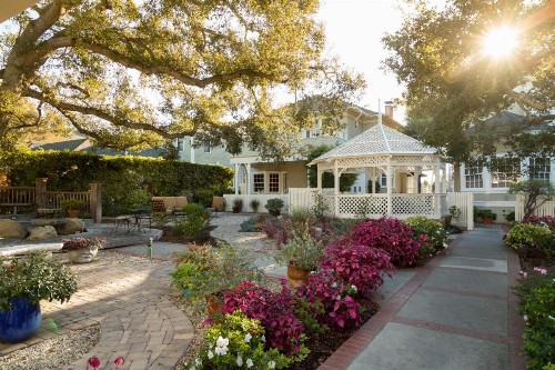 Cheshire Cat Inn & Cottages - image 10