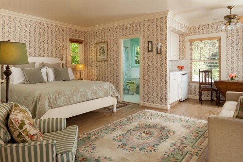 Cheshire Cat Inn & Cottages - image 34