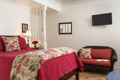 Cheshire Cat Inn & Cottages - image 43