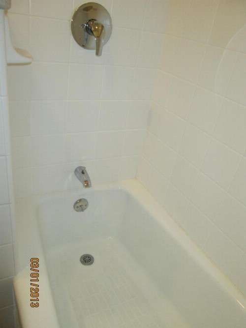 Town and Country Inn - image 23