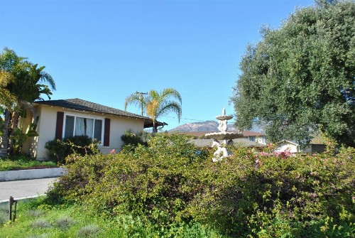 Town and Country Inn - image 34